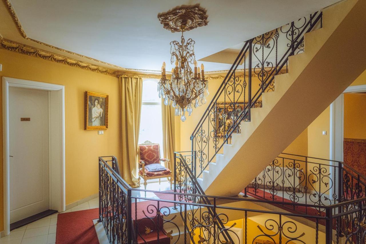 Vila Rococo Belgrado Esterno foto