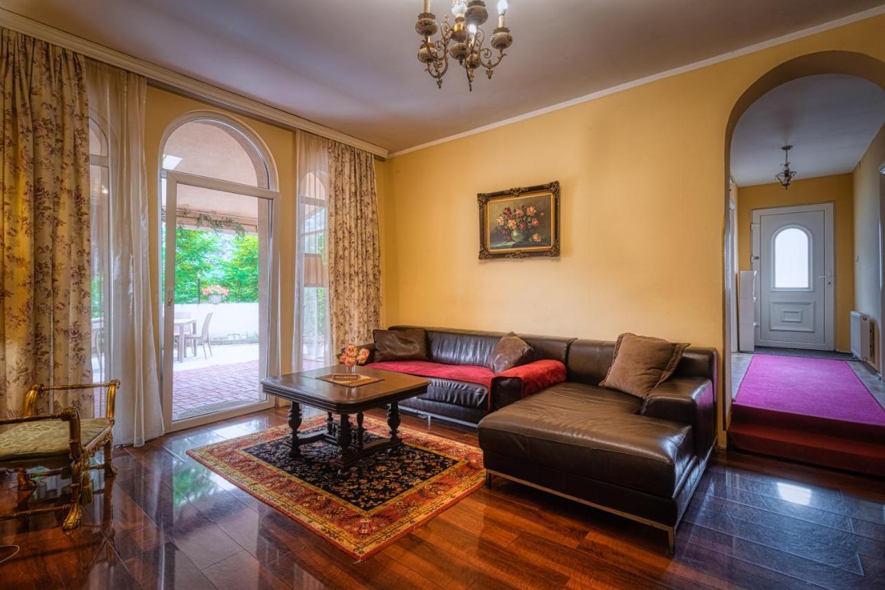 Vila Rococo Belgrado Esterno foto